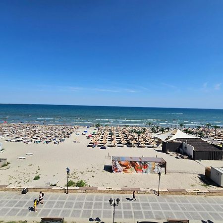 Beach Residence Studios Mamaia Nord 23 Năvodari Exterior foto