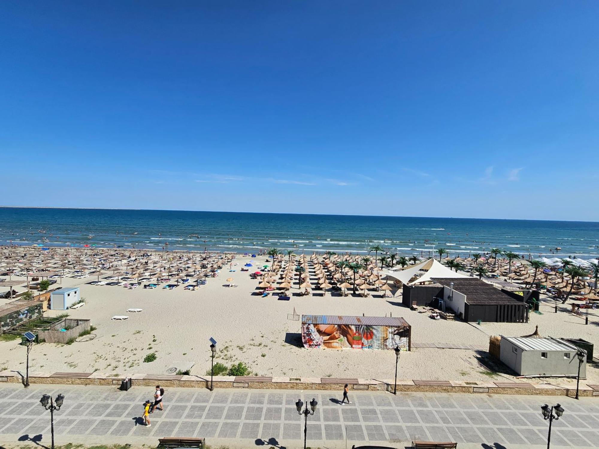 Beach Residence Studios Mamaia Nord 23 Năvodari Exterior foto