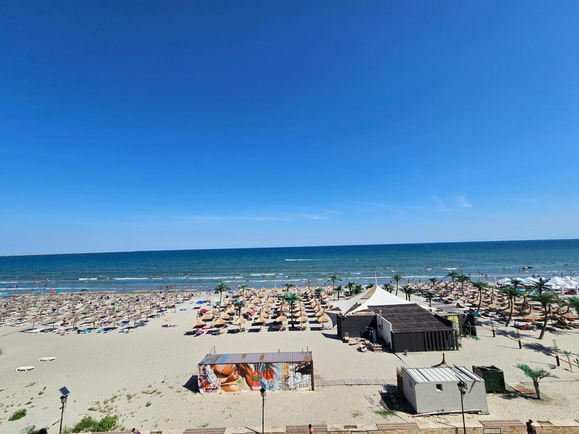 Beach Residence Studios Mamaia Nord 23 Năvodari Exterior foto